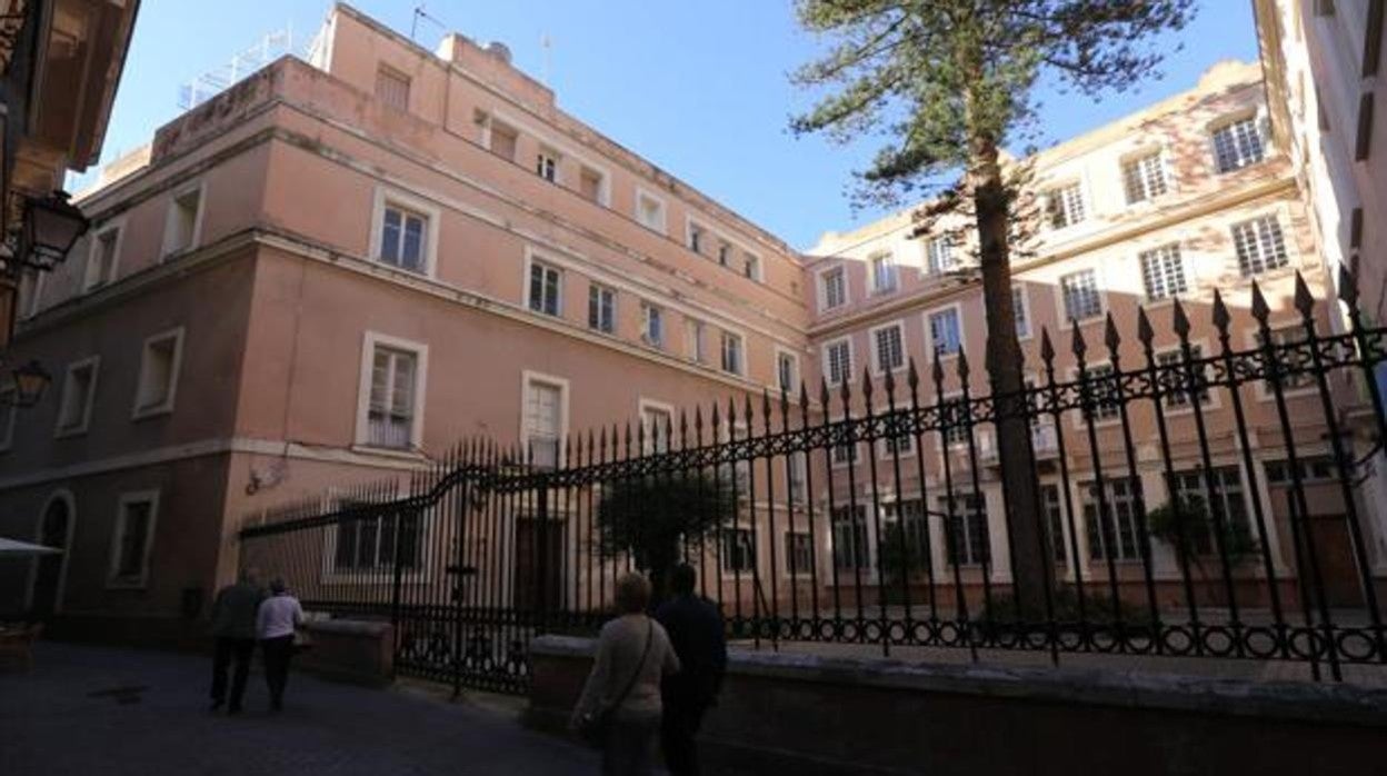 El Ayuntamiento pide a la Junta la devolución del antiguo Conservatorio de Cádiz