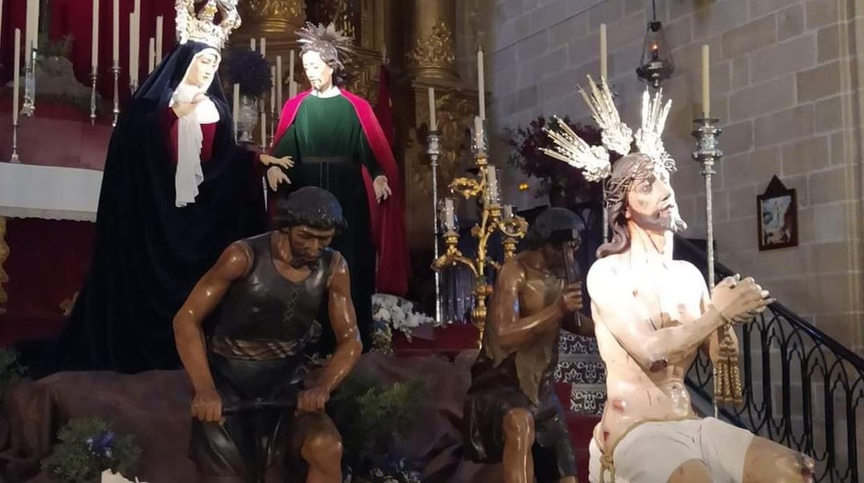 El montaje de la hermandad del Desconsuelo de los judíos de San Mateo.