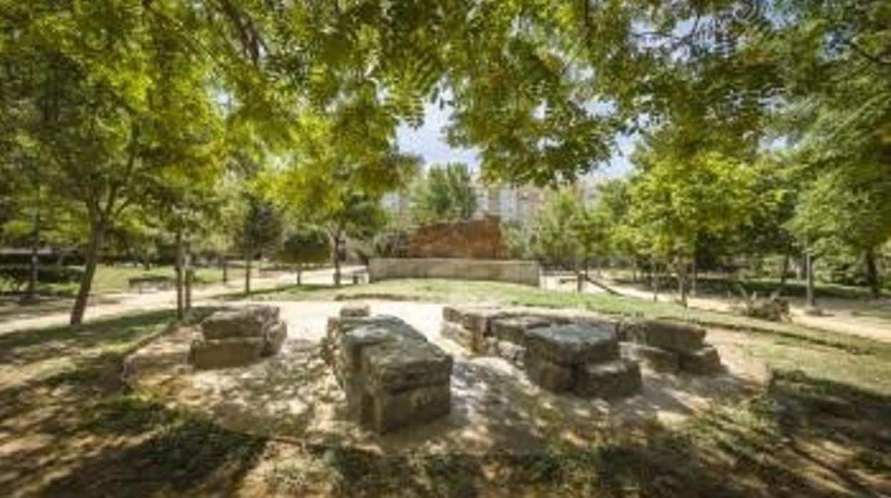 Llamada de atención al Ayuntamiento para preservar las ruinas romanas del Parque Erytheia de Cádiz