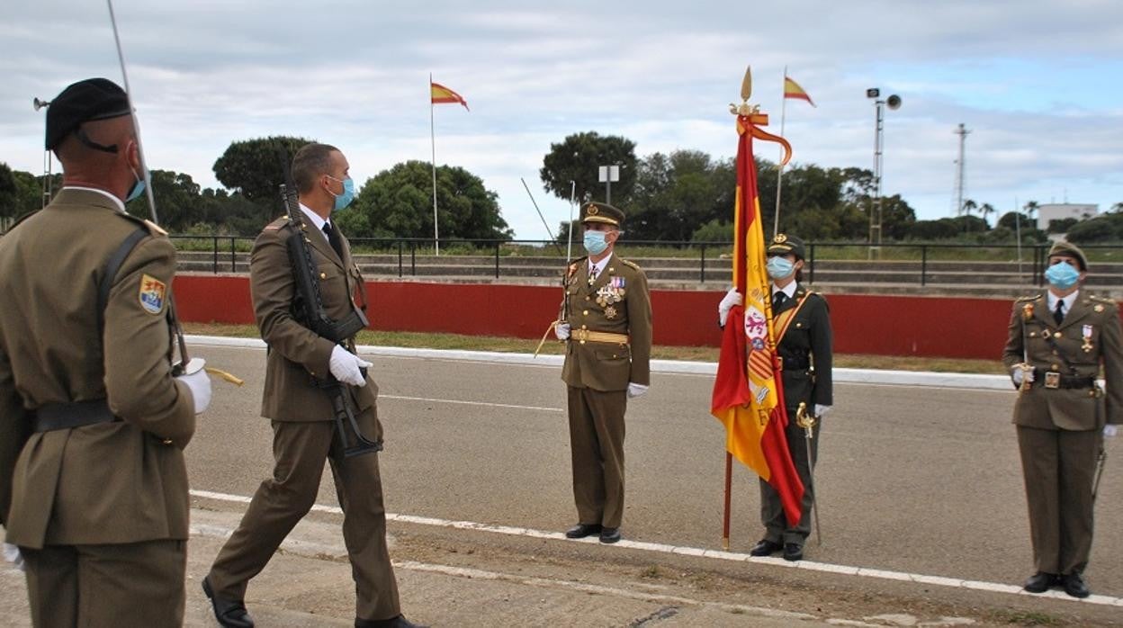 Más 450 nuevos soldados juran bandera en el acuartelamiento de Camposoto