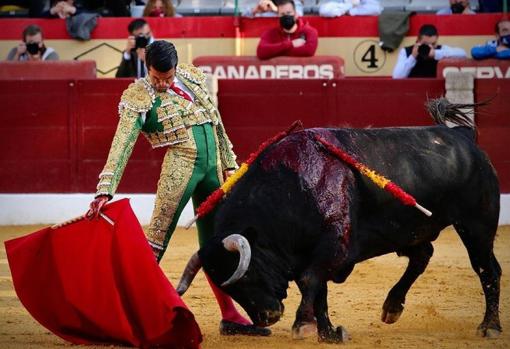 El Córdobés vuelve a los ruedos este sábado en la plaza de toros de Sanlúcar