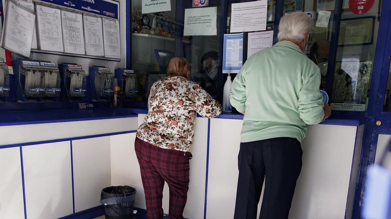 La Lotería Nacional reparte más de un millón entre Chiclana y Baena