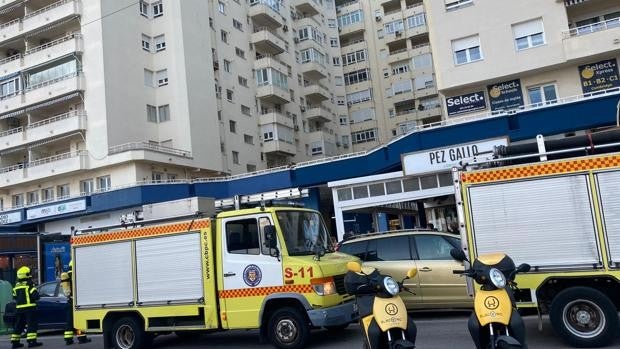 Incendio en el edificio Reina Victoria, en el Paseo Marítimo de Cádiz