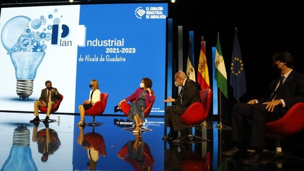 Alcalá de Guadaíra presenta su proyecto para «liderar el relanzamiento» de la industria en Andalucía