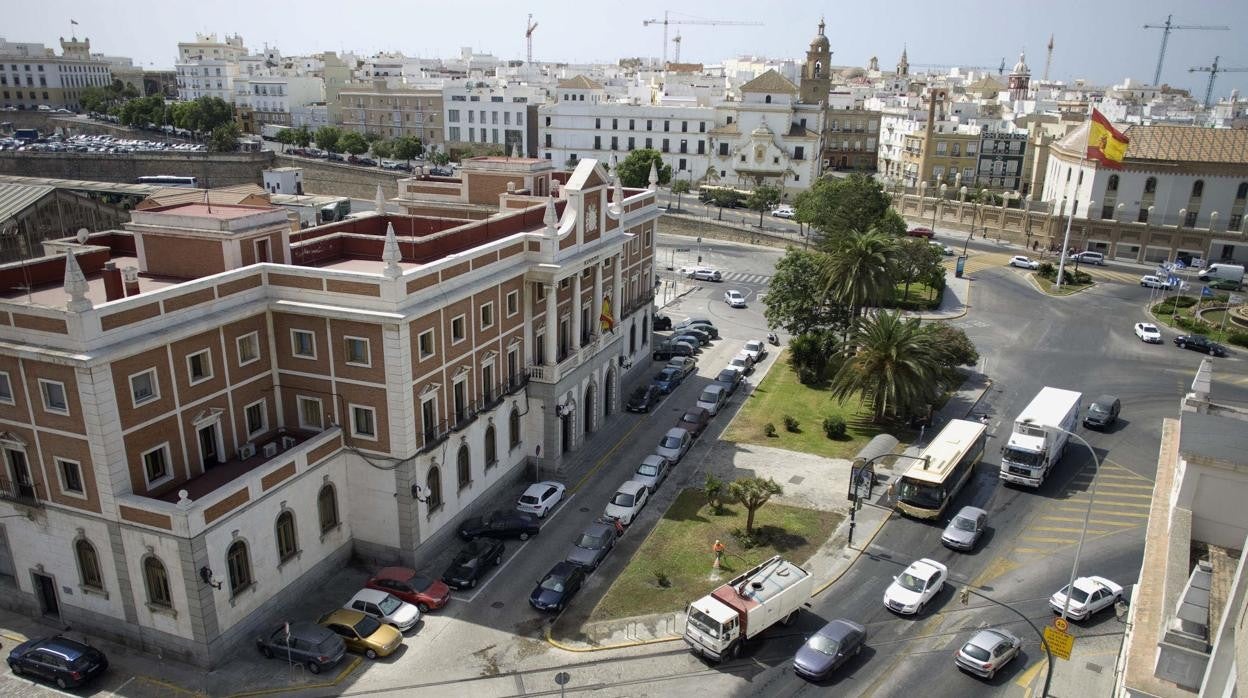 Edificio de la Aduana en la Plaza de Sevilla.