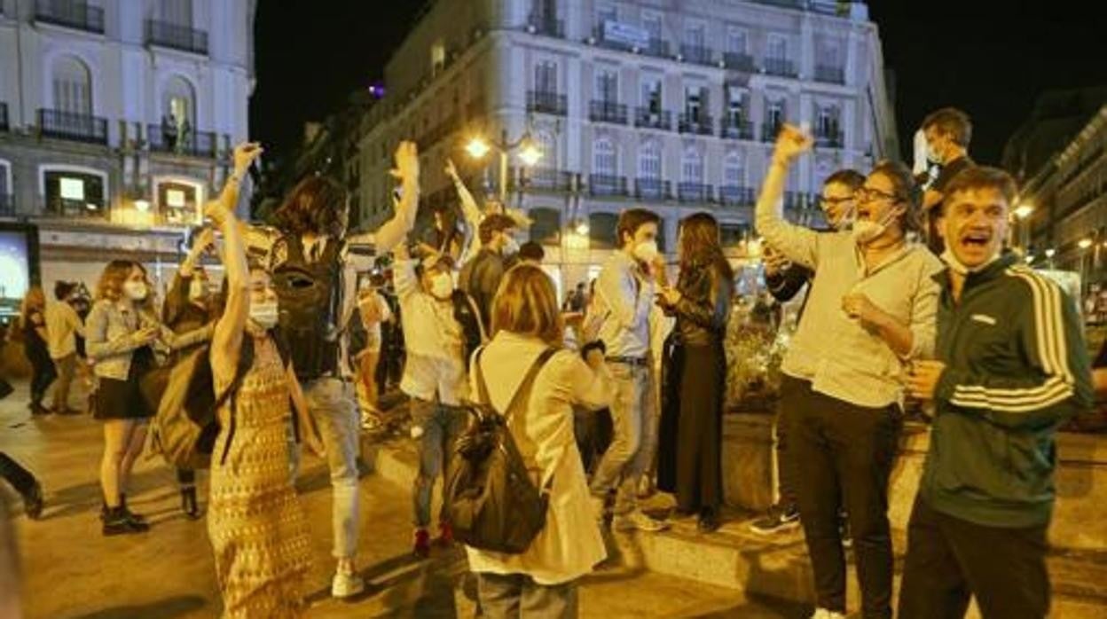 El Gobierno se abre ahora a realizar «cambios legales» para afrontar la pandemia tras las imágenes del sábado