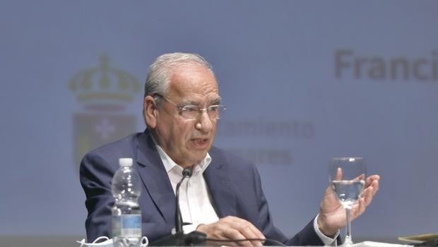 Alfonso Guerra sobre el indulto: «Políticamente es totalmente indeseable y jurídicamente no es legal»