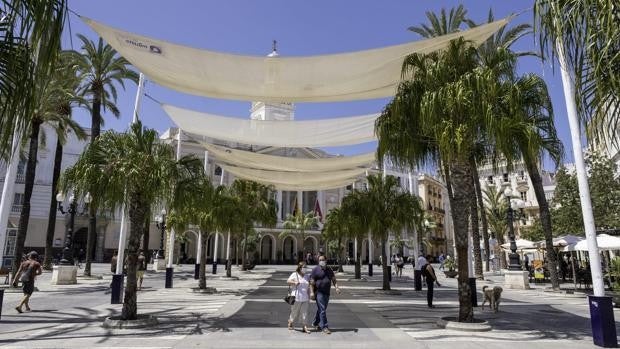 El PSOE se alía al equipo de Kichi para la aprobación de una RPT parcial aunque con condiciones