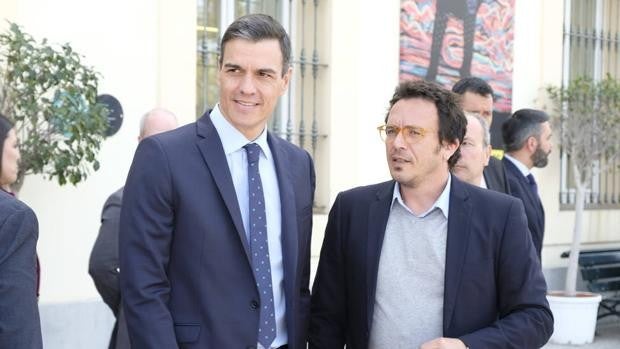 Kichi vuelve a solicitar una reunión con Pedro Sánchez tras el primer desplante