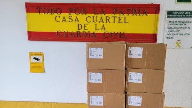 Detenida una persona en un alijo de 10.000 cajetillas de tabaco de contrabando en Los Barrios