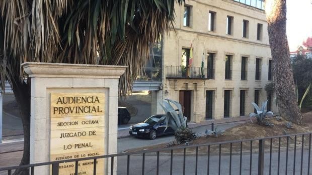 La Fiscalía acusa a una notaria de Jerez de estafa