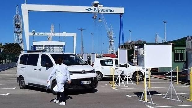 Navantia Bahía de Cádiz vacuna a su personal de plantilla y de industria colaboradora