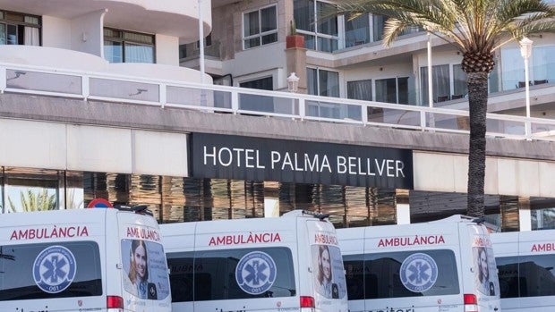 Pedradas, insultos y acoso en redes sociales a los estudiantes de San Fernando confinados en Mallorca