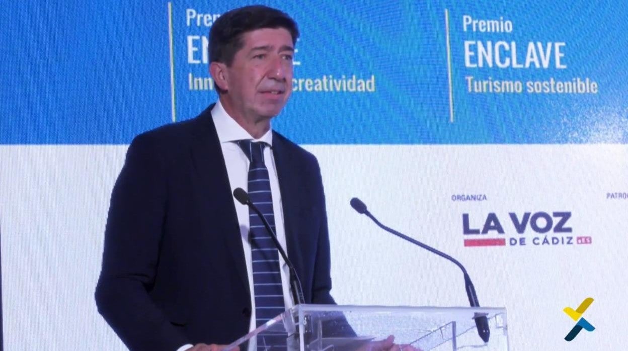 El vicepresidente de la Junta, esta tarde en la entrega de los 'Premios Enclave' en El Puerto.