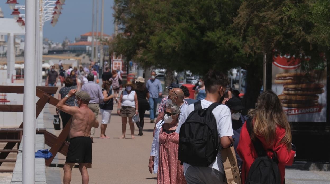 El aumento de contagios en Cádiz sigue imparable con más de 400 positivos en 24 horas