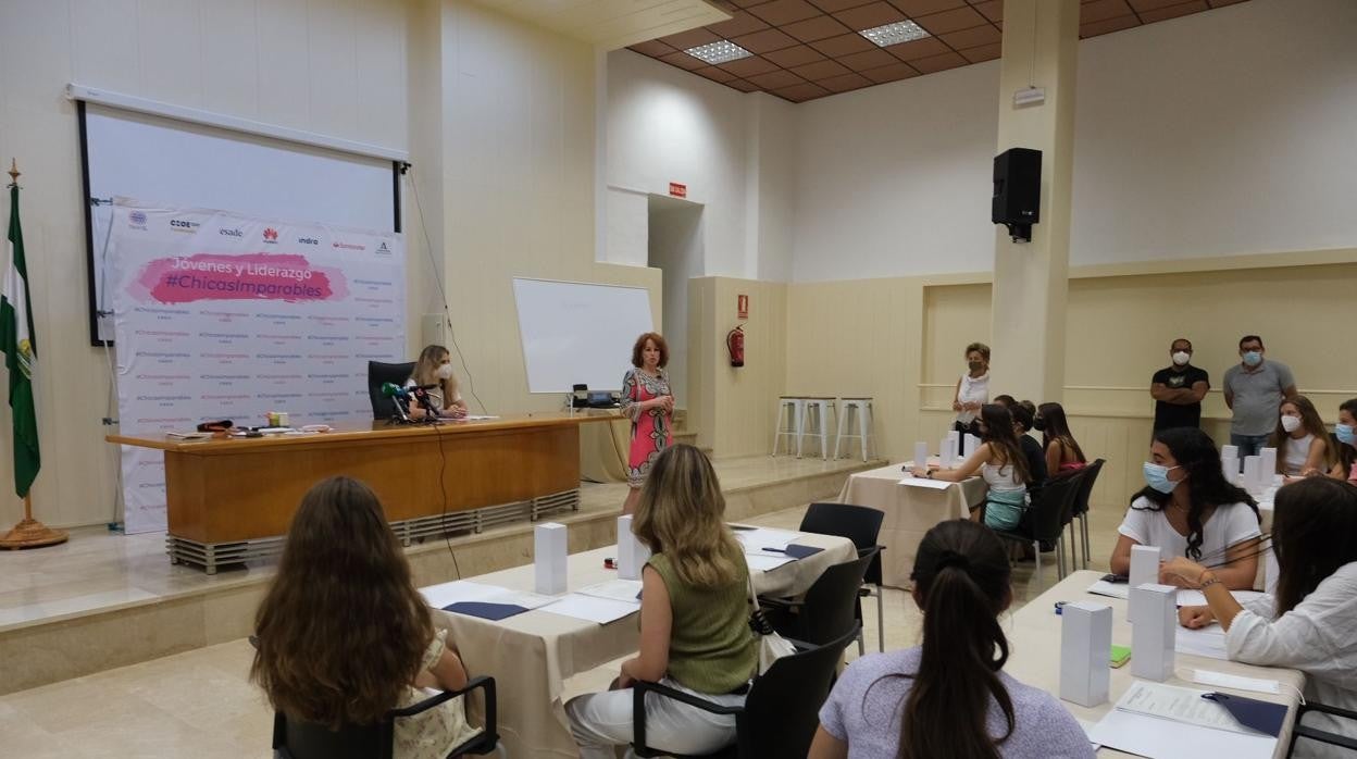 Gloria Lomana durante el acto de bienvenida a las alumnas de la masterclass en liderazgo