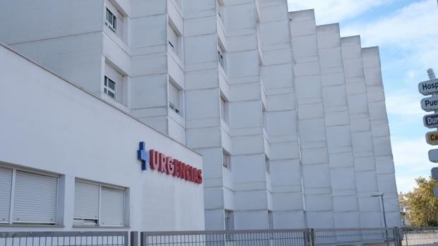 Fallece la paciente de 65 años con Covid que estaba ingresada en la UCI del hospital de El Puerto