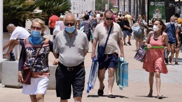 Nuevo repunte de contagios en Cádiz en una jornada con dos fallecidos