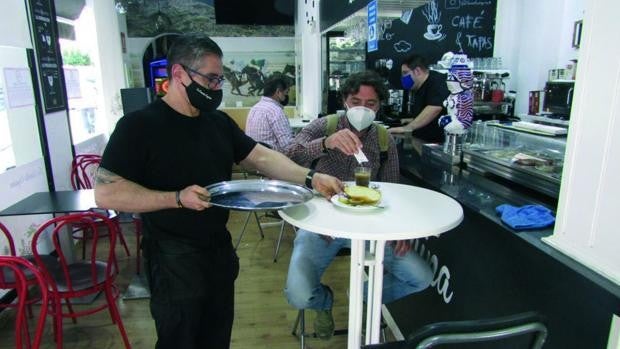 Espectacular bajada del paro en Cádiz en julio