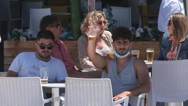 Cádiz registra dos muertos y 748 nuevos contagiados en la últimas 24 horas