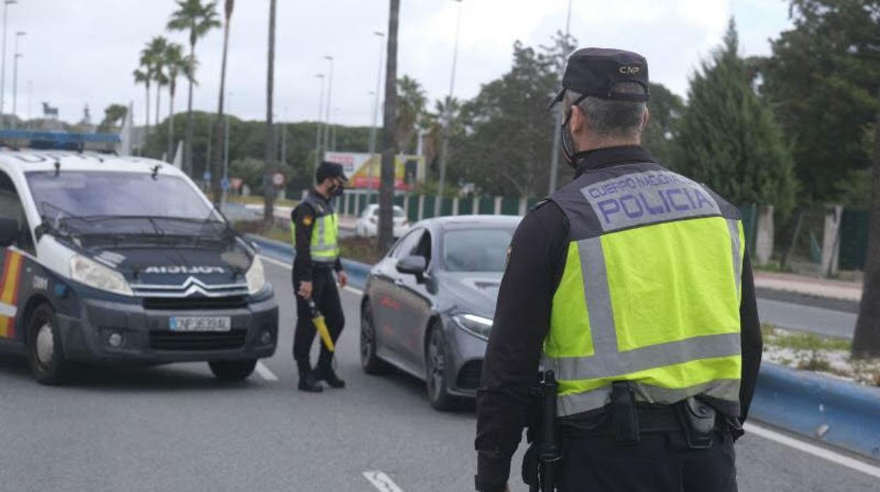 Control de acceso a El Puerto.