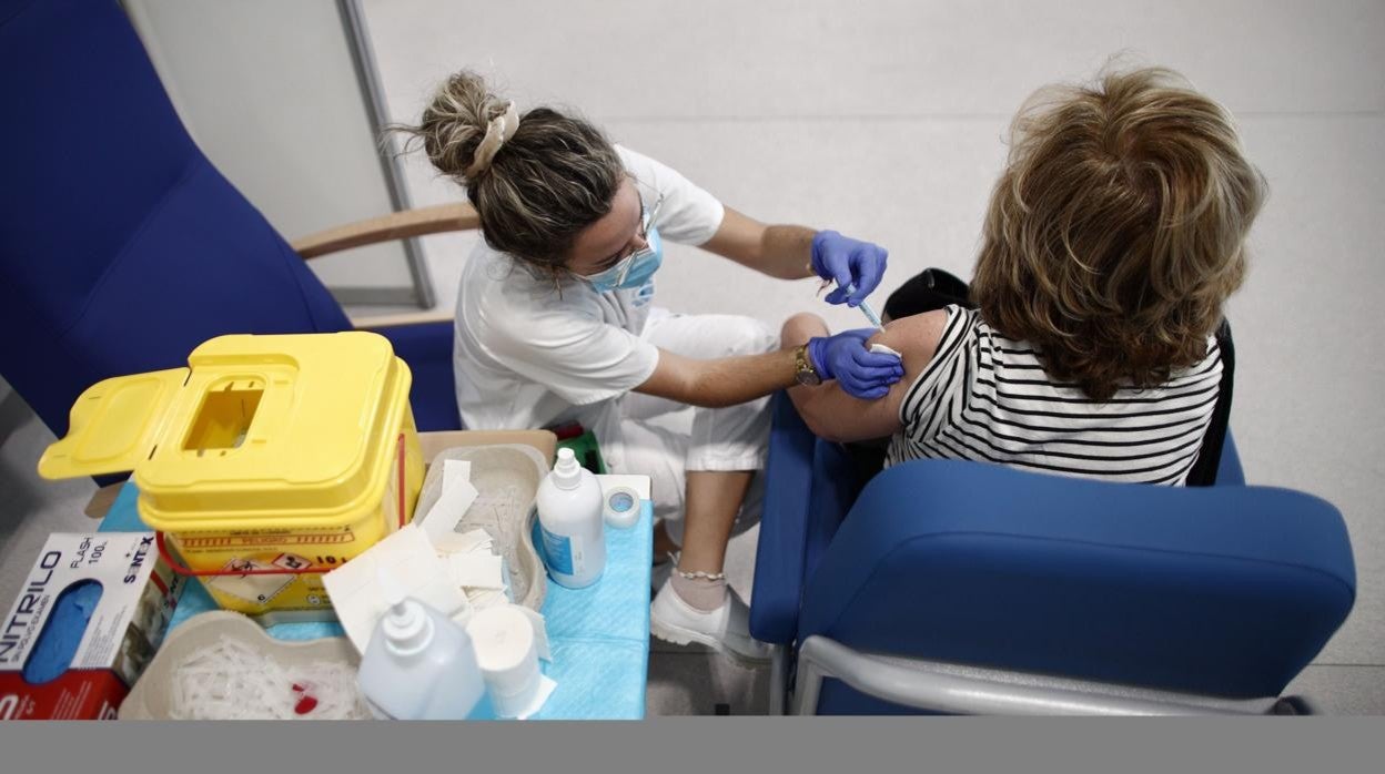 Los pacientes graves por covid se duplican en Cádiz en apenas diez días