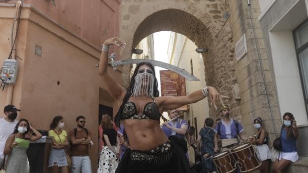 El Pópulo y la Catedral se transforman en un Mercado Andalusí