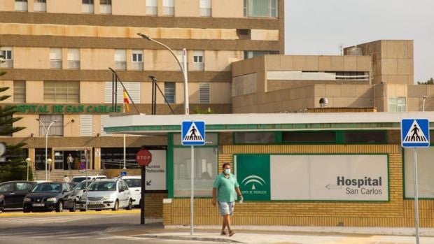 El Hospital de San Carlos contará con una nueva parada de autobús