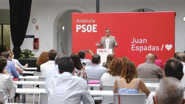 Juan Espadas define en Cádiz al nuevo PSOE que busca recuperar Andalucía