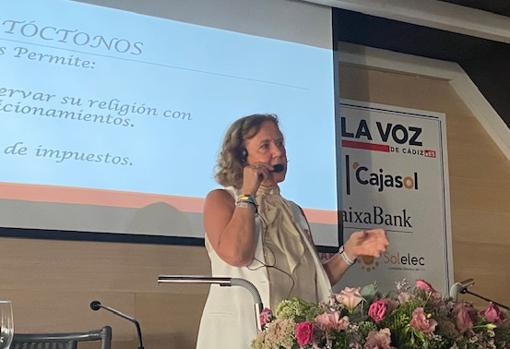 Lería Mackay pone voz a la charla ‘Mozárabe, el arte del silencio’ en el Aula de Cultura