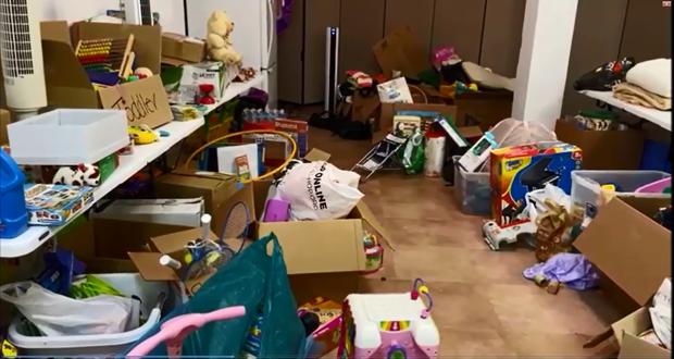 Ropa, comida y juguetes llegan a Rota desde todos los puntos de España