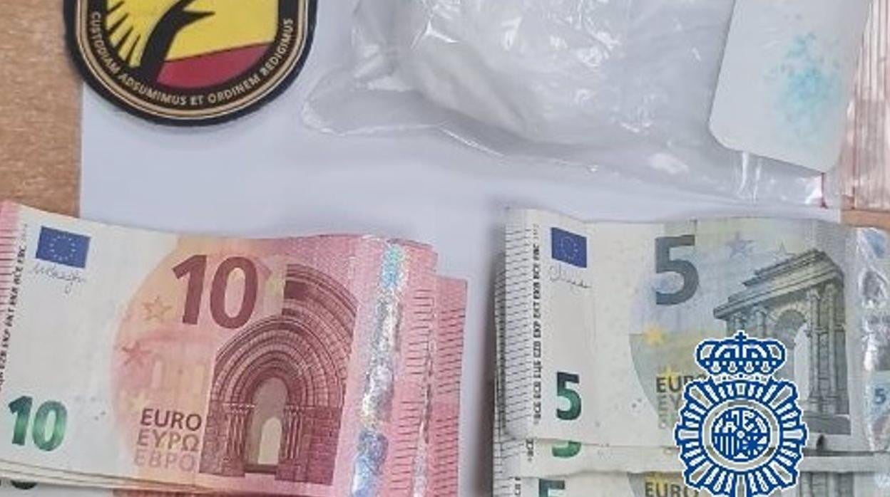 Detenidas tres personas en Sanlúcar en posesión de cocaína y MDMA para su venta