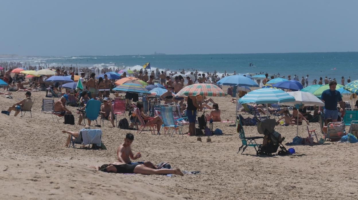 Las altas temperaturas invitarán a pasar el día en la playa.