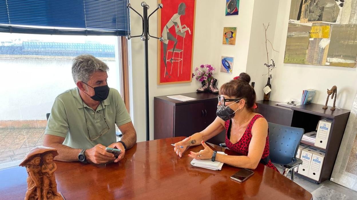 La concejal, Monte Mures, mantuvo una reunión con el representante de Albarco.com