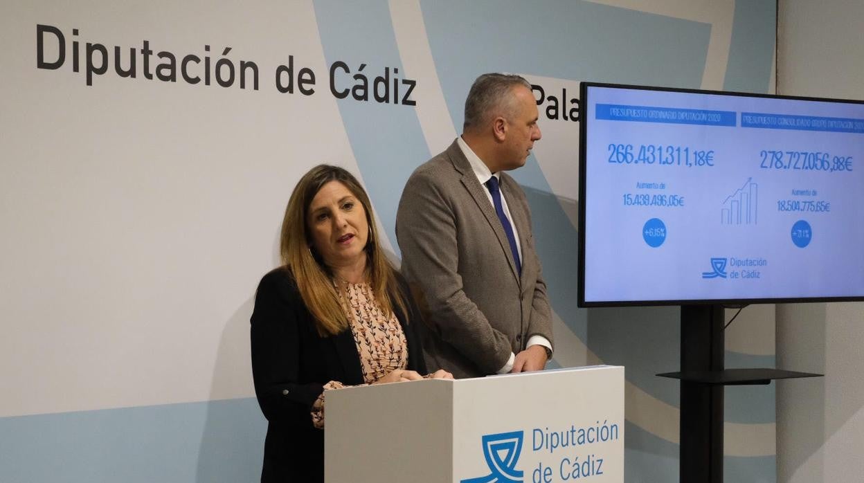 Irene García y Ruiz Boix durante la presentación de los Presupuestos de la Diputación previstos para 2020