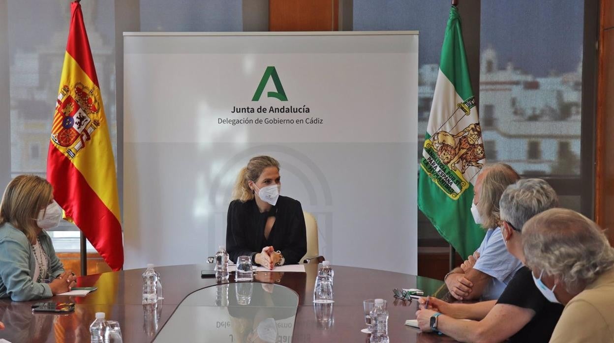 Reunión entre Ana Mestre y Marea Blanca.