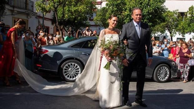 Claudia Osborne, radiante en su boda con José Entrecanales