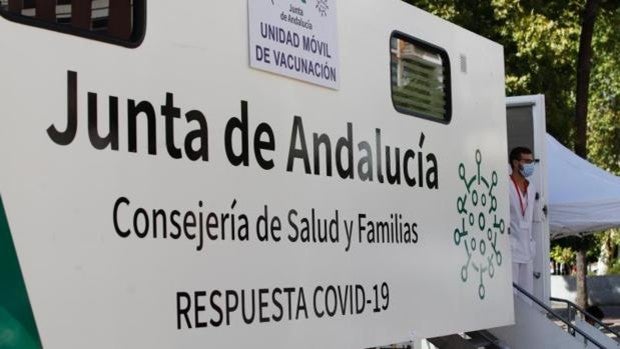 Todos los municipios sevillanos menos la capital recuperan la normalidad tras año y medio de pandemia