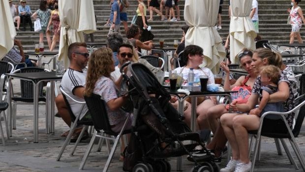 Planes para celebrar el Puente del Pilar en Cádiz