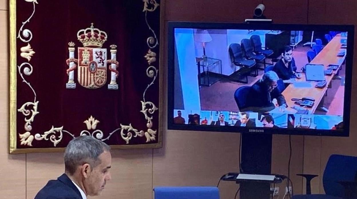 José Pacheco, en una videoconferencia en la Subdelegación de Gobierno