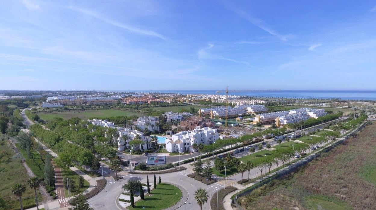 La Junta adjudica suelo residencial para 480 viviendas en Costa Ballena por 22,5 millones