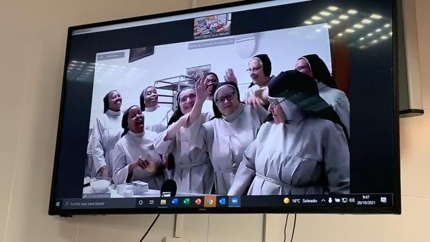 La repostería monacal llega a la Escuela de Hostelería de Cádiz de mano de las monjas clarisas