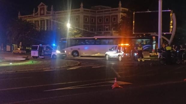 Herido tras chocar un coche y una moto frente al Palacio de Congresos de Cádiz