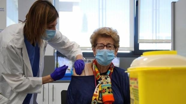 Pandemia controlada en Sevilla: hasta 71 municipios sin contagios en la última semana