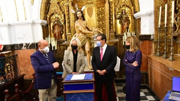 Nueva vida para el retablo de la Iglesia San Juan de Dios de Cádiz tras su restauración