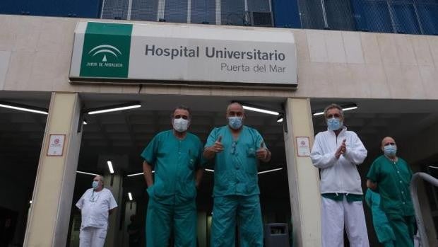 CSIF denuncia la falta de personal en los hospitales Puerta del Mar y San Carlos