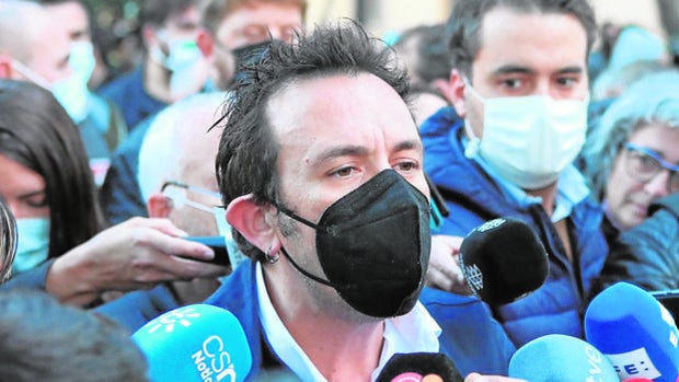 Kichi se escuda en la Ley de la Memoria para ir eliminando a la monarquía en Cádiz