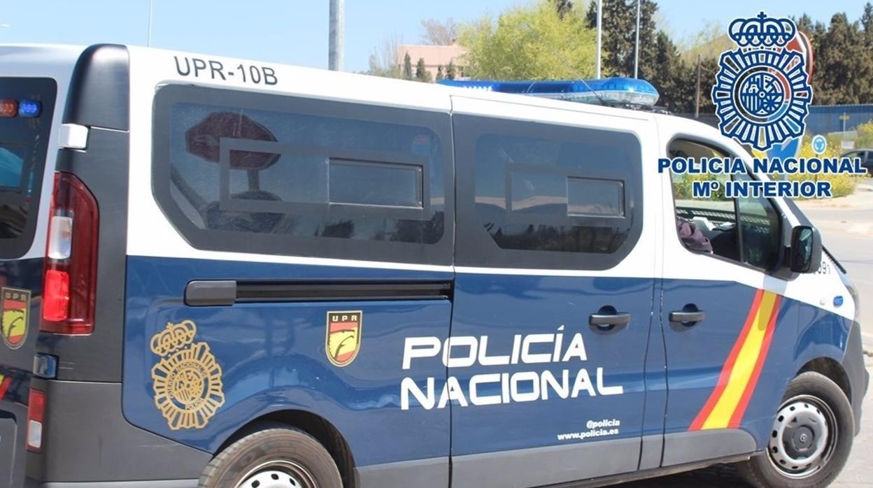 Detenidas tres personas en Rota por robo con violencia y tráfico de drogas