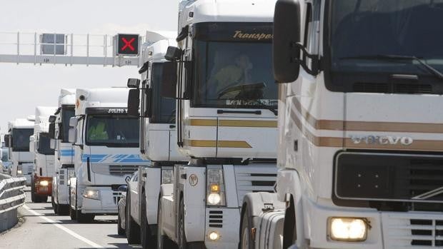 La huelga del transporte pone en jaque la semana clave de las compras de Navidad