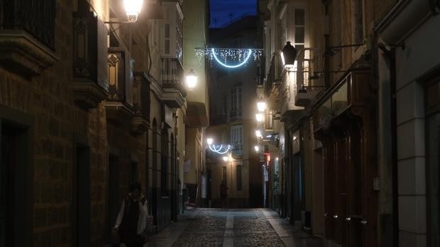 Cádiz se apaga en su Navidad más oscura y desilusionante